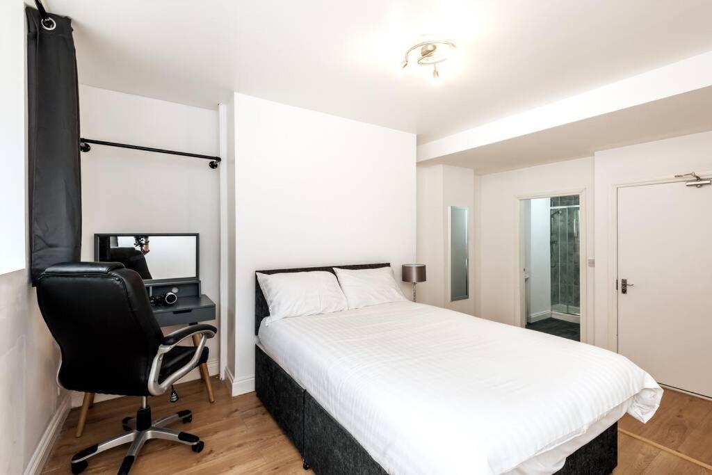 Liverpool City Centre - Fabulous 3 En-Suite Bedrooms - Sleeps 10 People Exterior photo